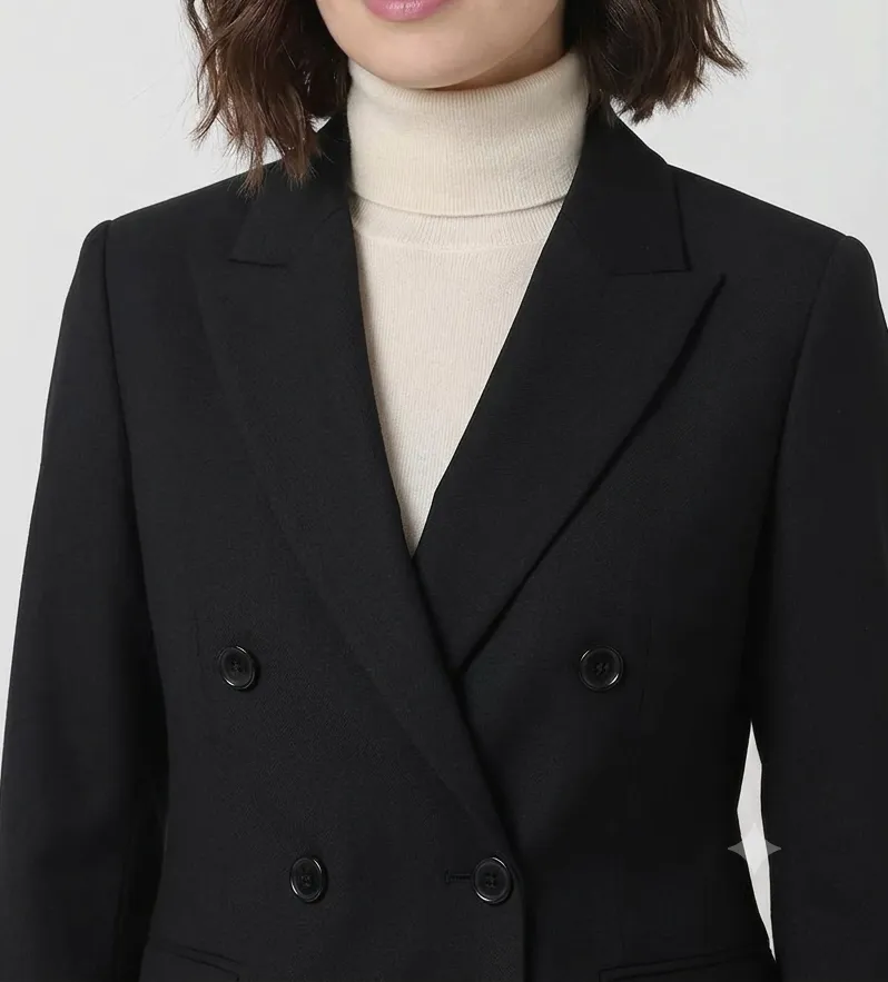 Laury Omont, conseillère funéraire